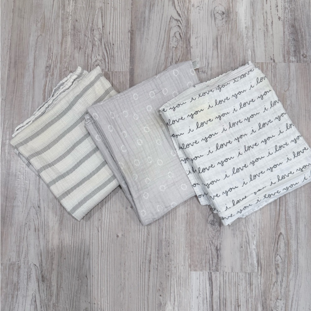 Cloud Island Gray and White Swaddle Set of 3